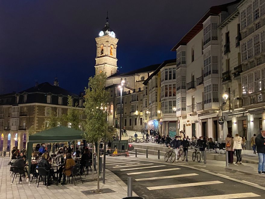 Euskadi es la comunidad que antes cierra la hostelería ¿hasta cuándo? - Gasteiz Hoy