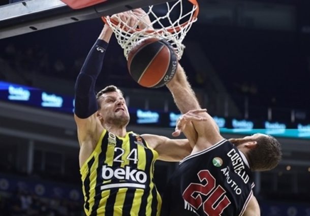 Baskonia cierra la semana turca con una derrota contra Fenerbahçe