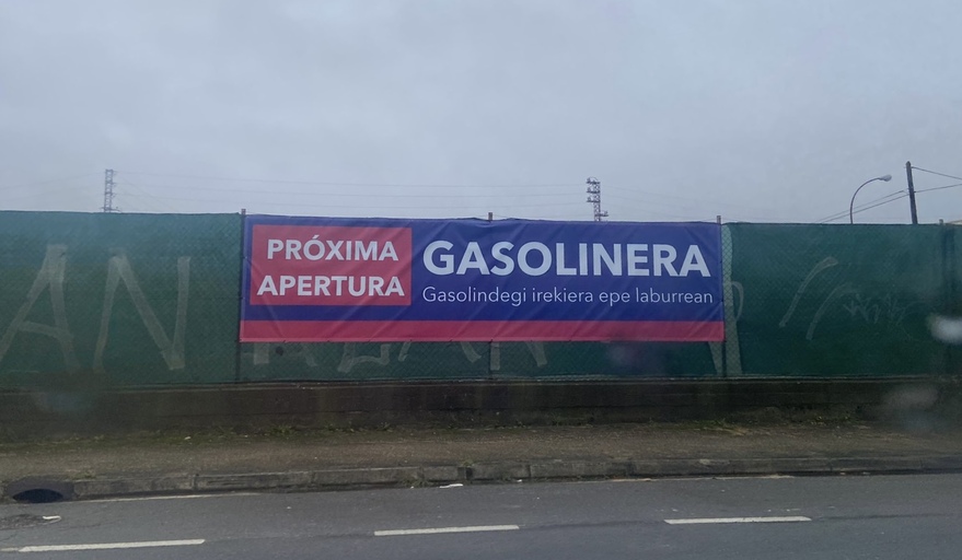 nueva gasolinera avenida zadorra