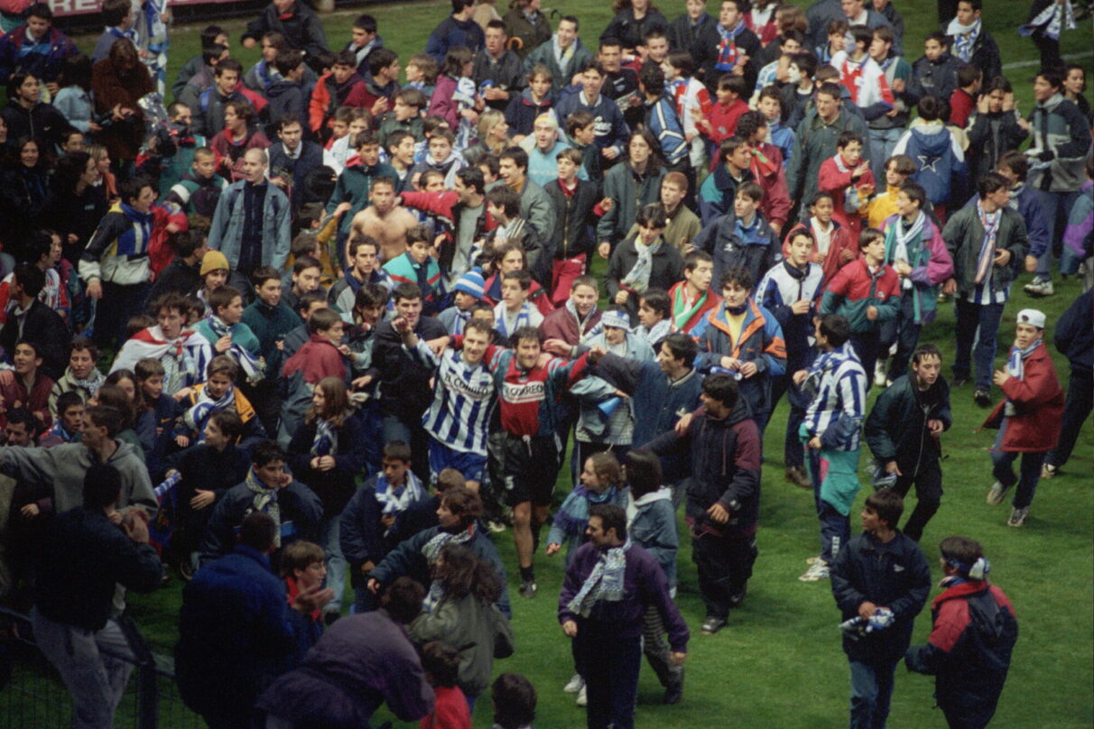 FOTOS: 25 años del histórico ascenso del Alavés en 1998