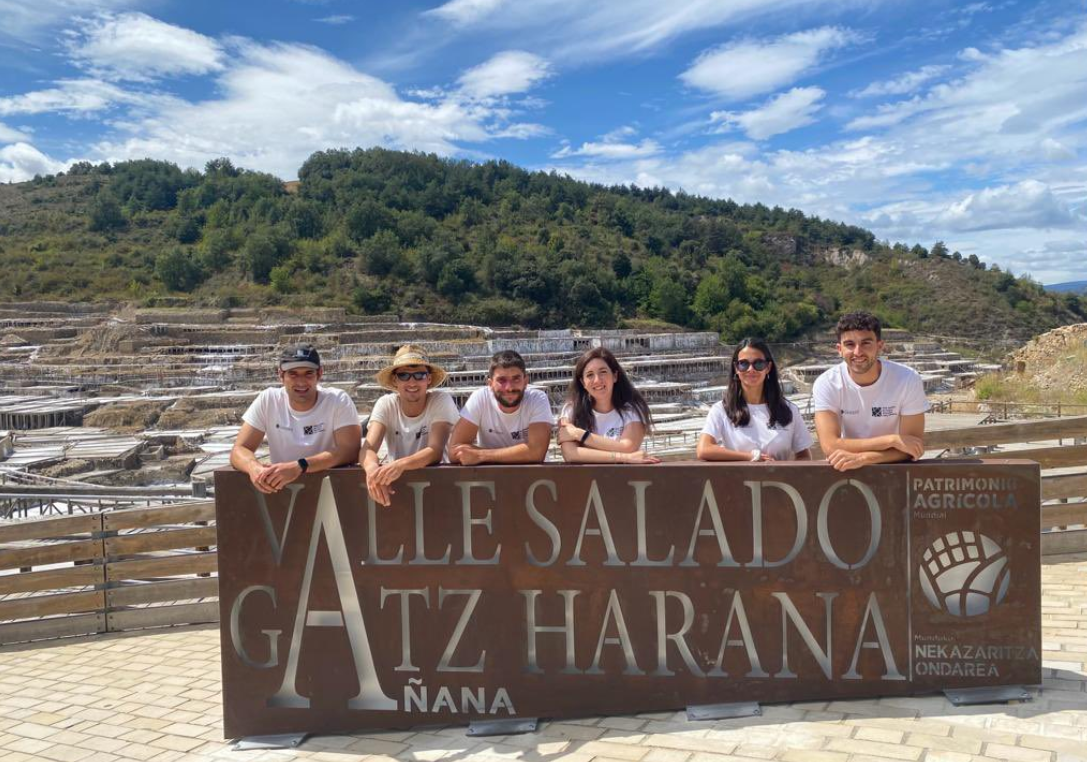 valle salado letras gigantes salinas de añana valle salado letras gigantes salinas de añana