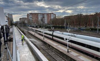 estacion tren vitoria renfe