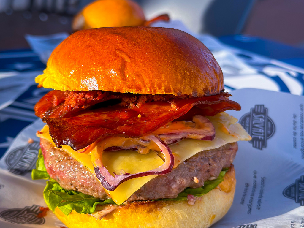 Mejor hamburguesa de españa en Vitoria salvaje borinbizkarra