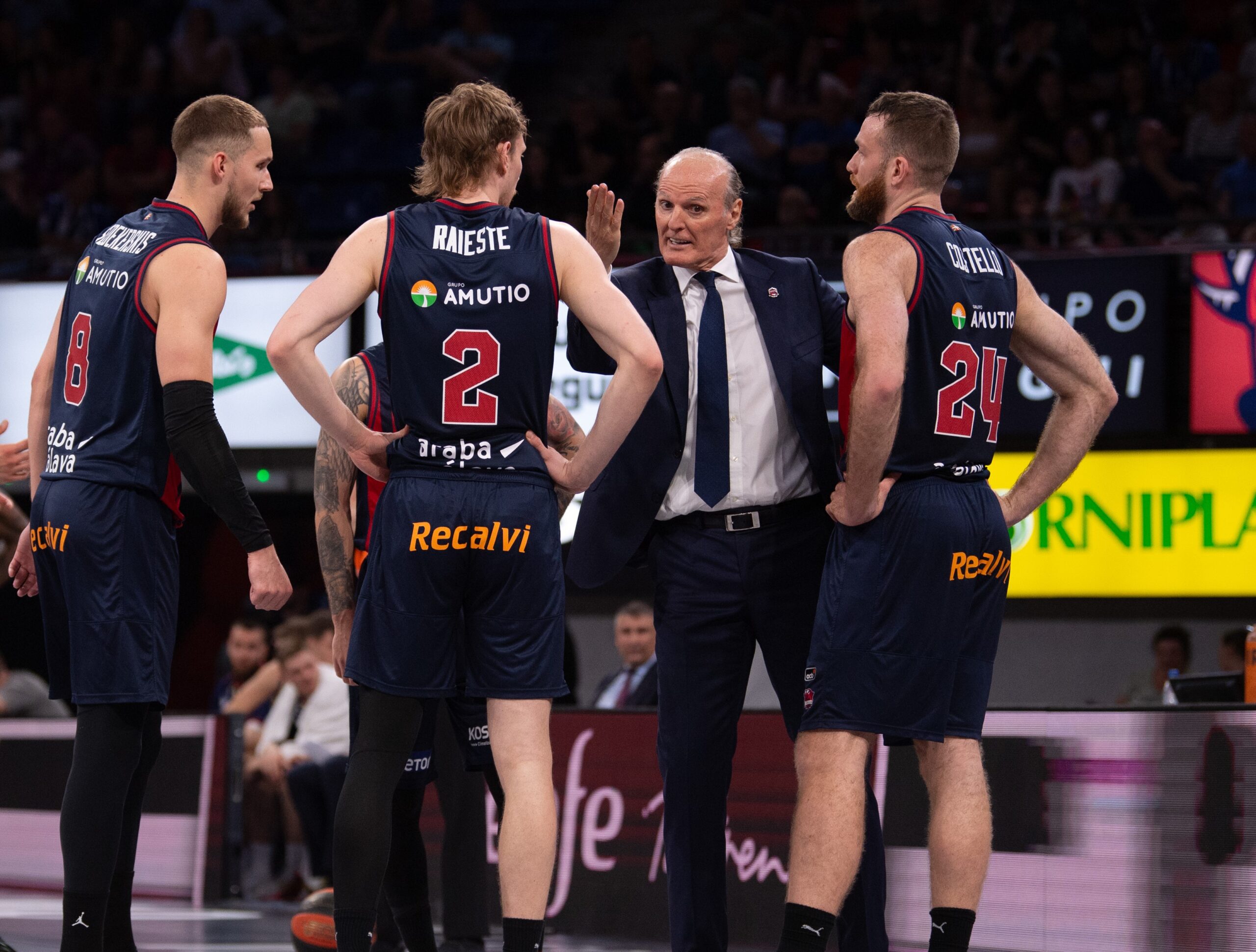 Baskonia termina una temporada notable en Europa con suspenso en ACB